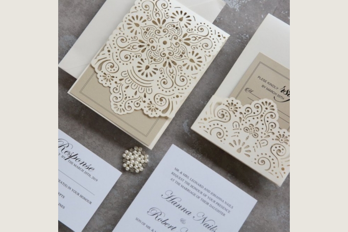Hochzeitseinladungen, Einladungskarten, Lasercut Karten, Acrylglas Karten